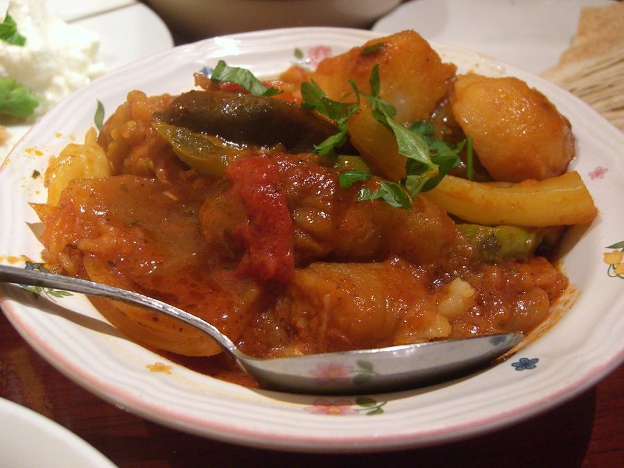 Овощное рагу с кабачками