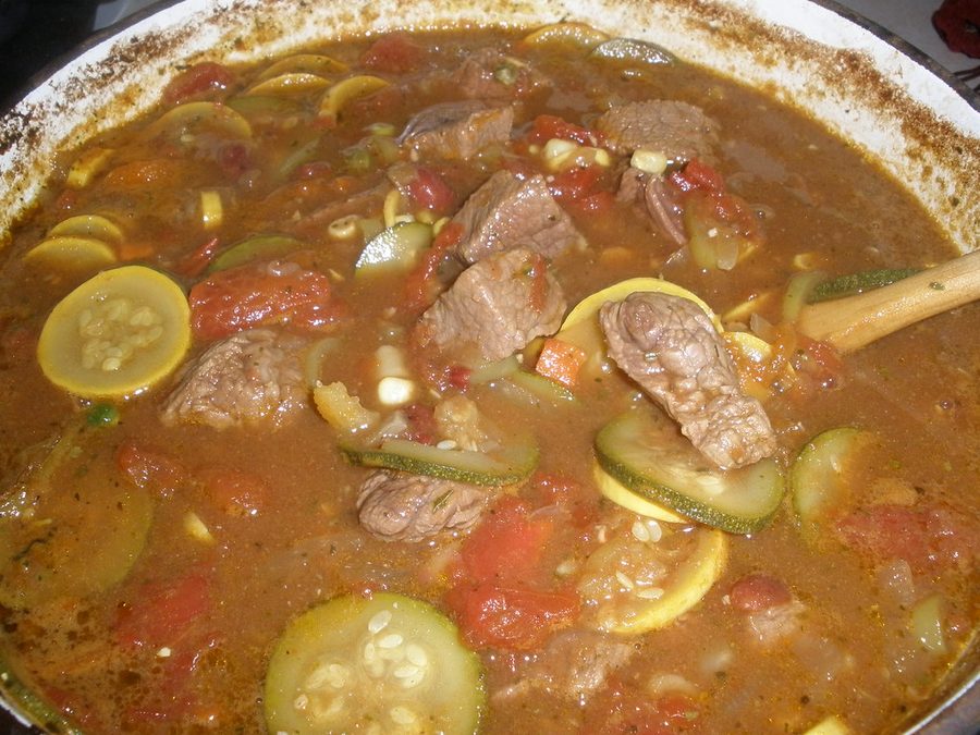 Овощное рагу с кабачками